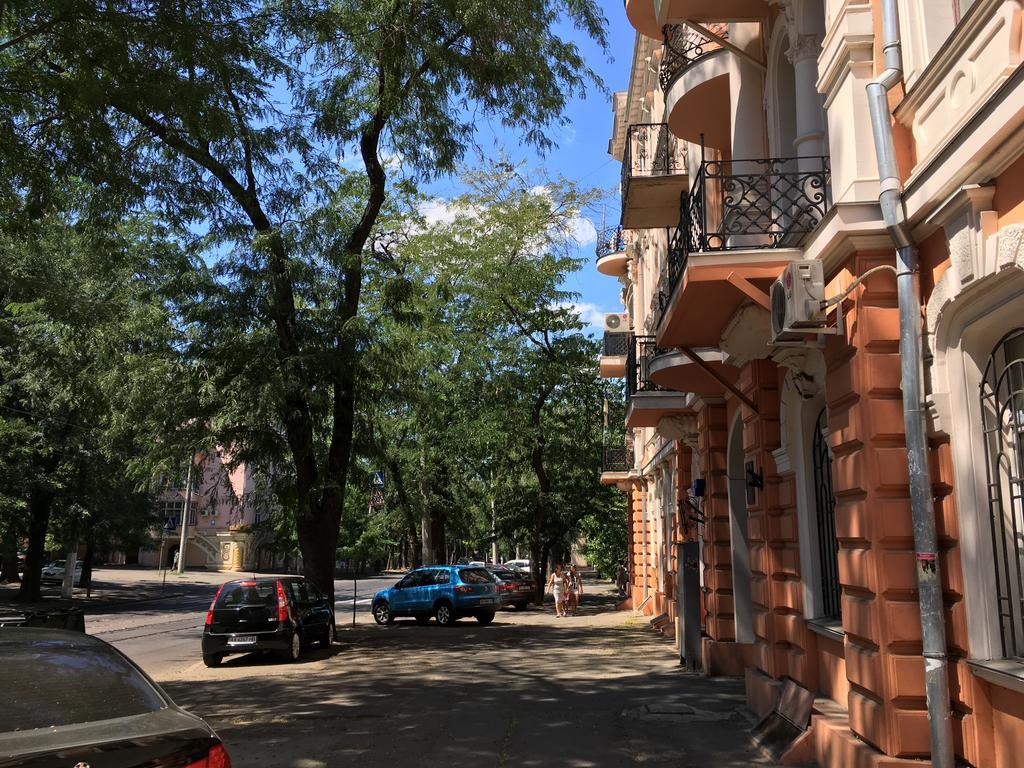 Apartamenty Na Sofievskoy Odessa Esterno foto