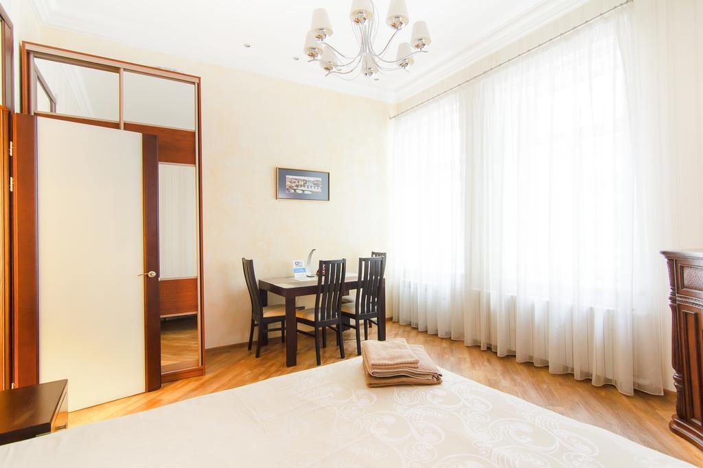 Apartamenty Na Sofievskoy Odessa Esterno foto