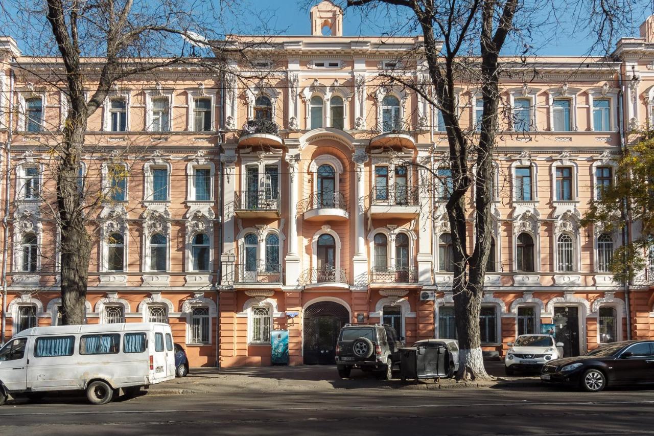 Apartamenty Na Sofievskoy Odessa Esterno foto