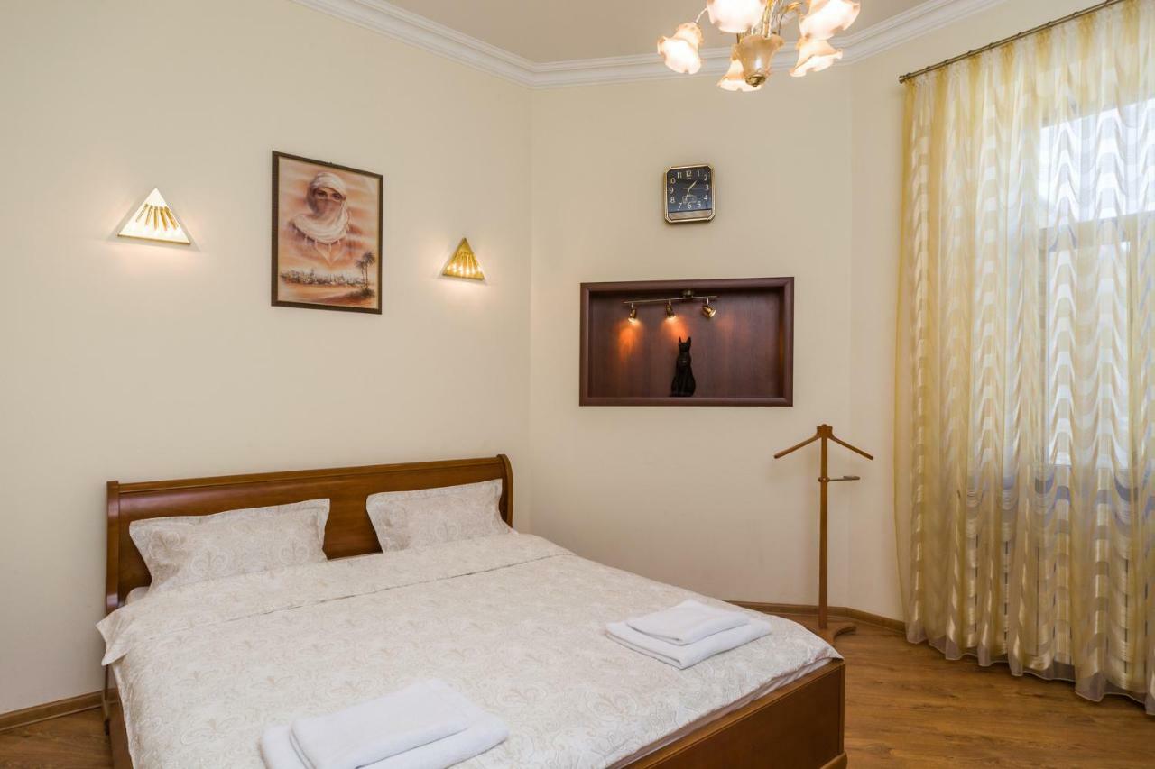 Apartamenty Na Sofievskoy Odessa Esterno foto