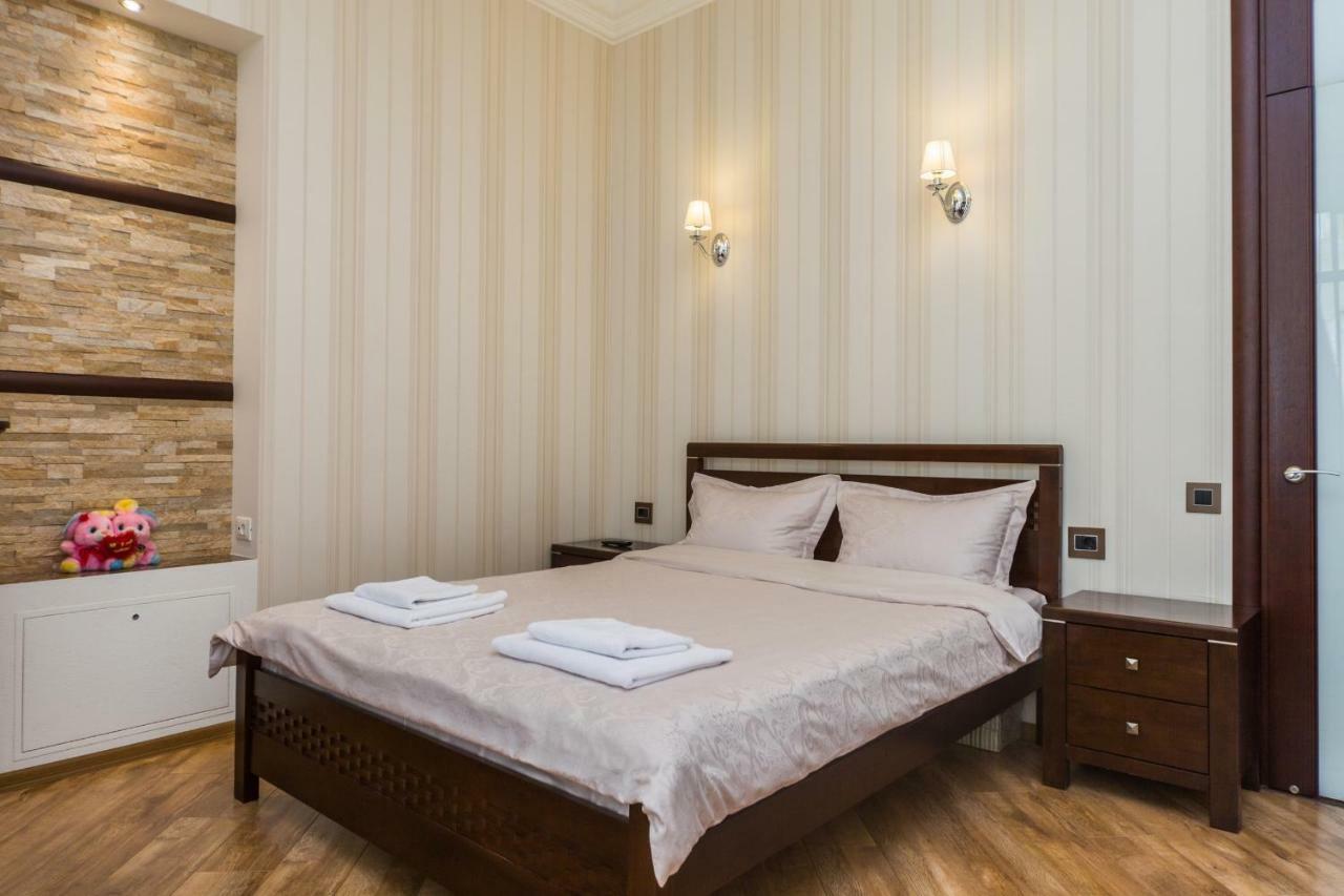 Apartamenty Na Sofievskoy Odessa Esterno foto