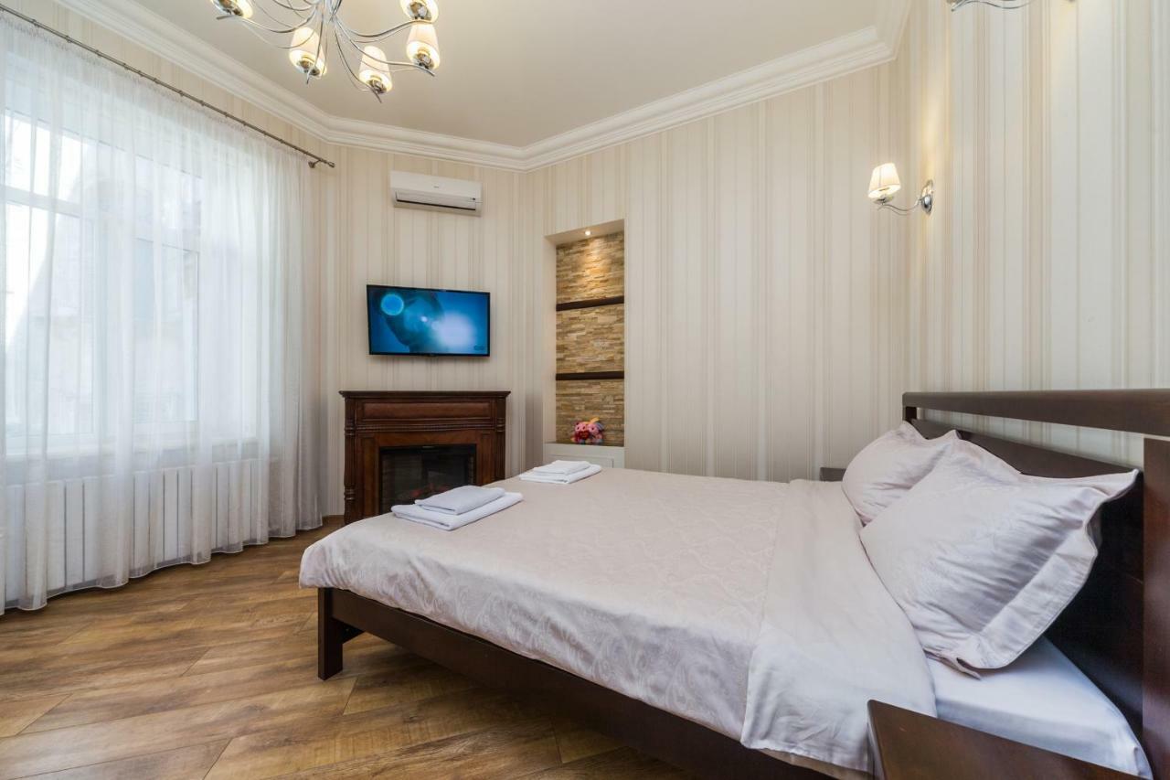 Apartamenty Na Sofievskoy Odessa Esterno foto