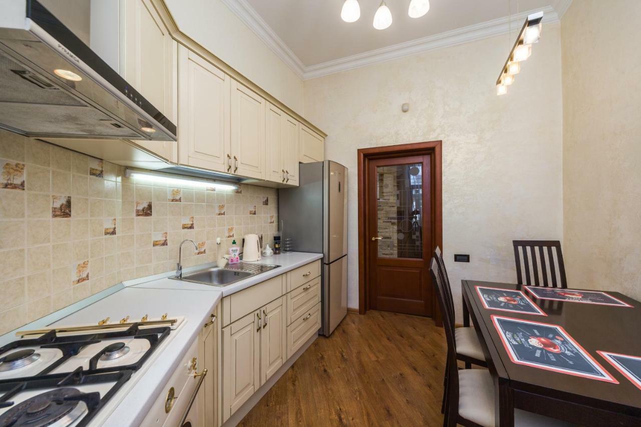 Apartamenty Na Sofievskoy Odessa Esterno foto