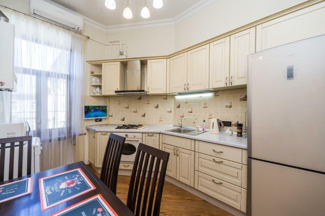 Apartamenty Na Sofievskoy Odessa Esterno foto